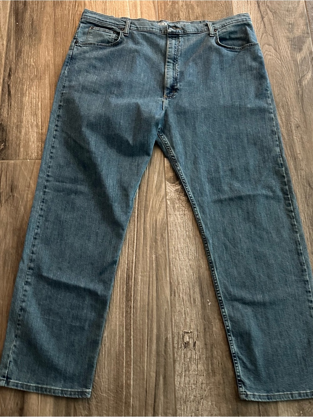 Wrangler Men's Advanced Comfort Jeans in Indigo Blue